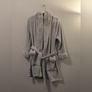 Pottery Barn Teen Grey Fluffy Robe Girls M/L